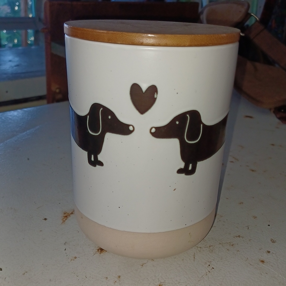 Harvest Green Studio Canister w. Wooden Lid‎